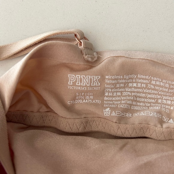 Pink Bra - Picture 2 of 3